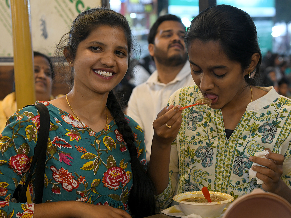 Heavy Rush In Numaish Exhibition 2026 Photos1