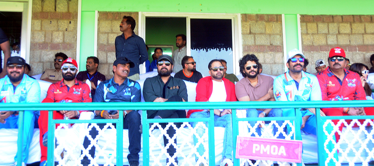 TV Actress Dance at Anantapur Cine Celebrities Cricket15