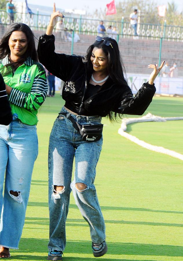 TV Actress Dance at Anantapur Cine Celebrities Cricket22