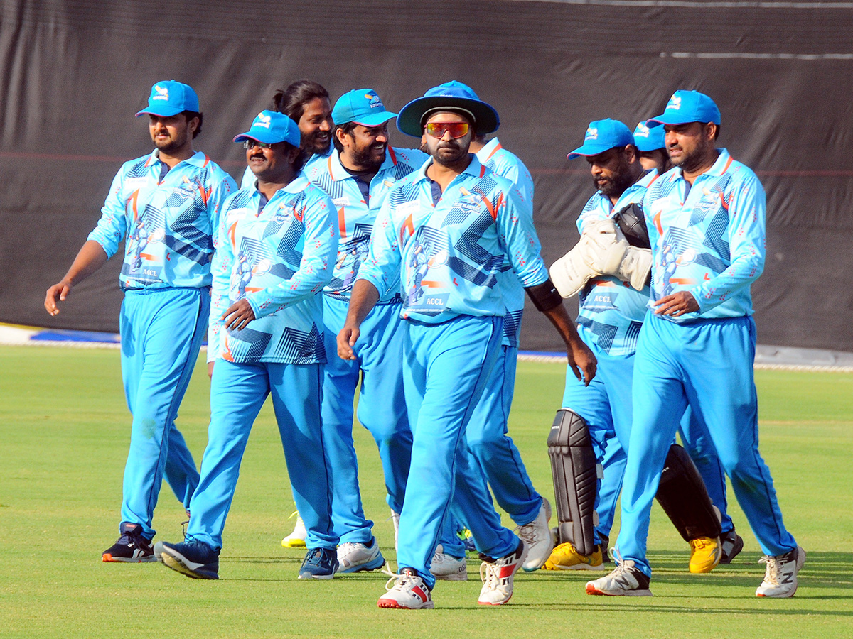 TV Actress Dance at Anantapur Cine Celebrities Cricket25