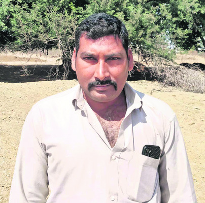 ఎర్రజొన్నపై సిండికేట్‌ పిడుగు 1