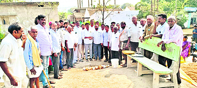 దరఖాస్తుల స్వీకరణ 
2