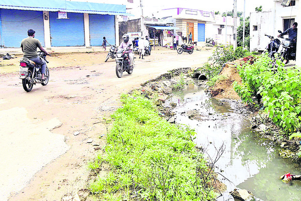 పట్టించుకో ఇక1