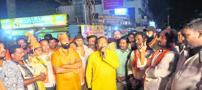 ఛత్రపతి శివాజీ యువతకు ఆదర్శం 3