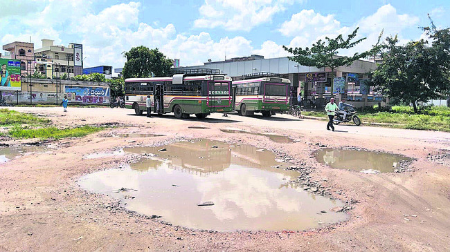 నిలువెల్లా సమస్యలే2