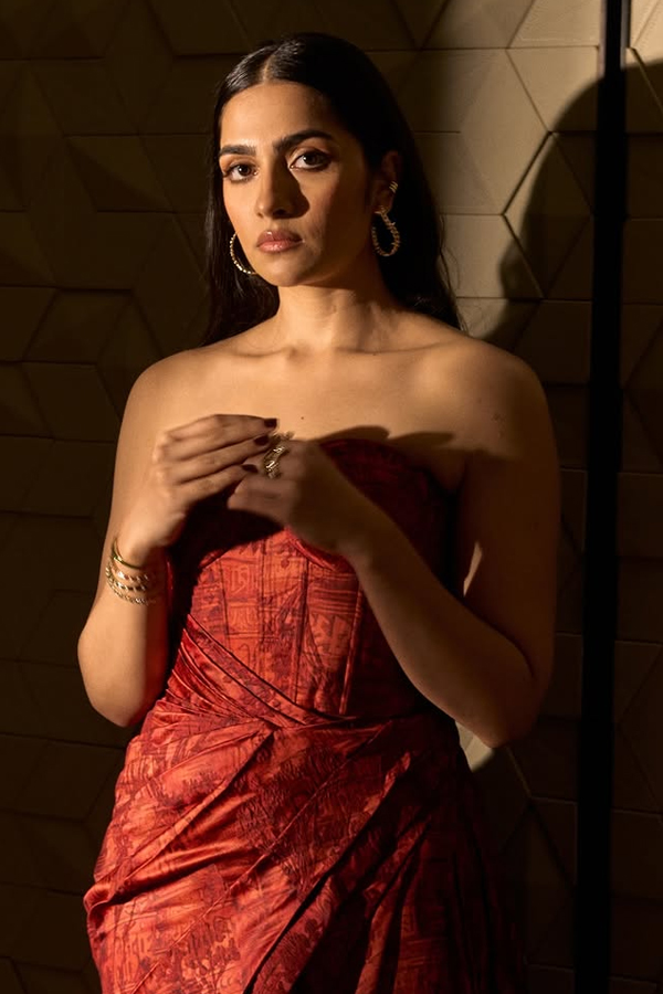 Actress Rukmini Vasanth Stunning Visuals At The Iconic Gold Award Night 2026 Photos7