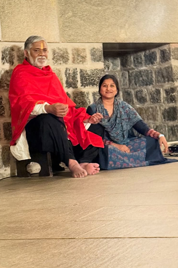 Singer Mangli Shares Her Isha Trip Beautiful Moments Photos14