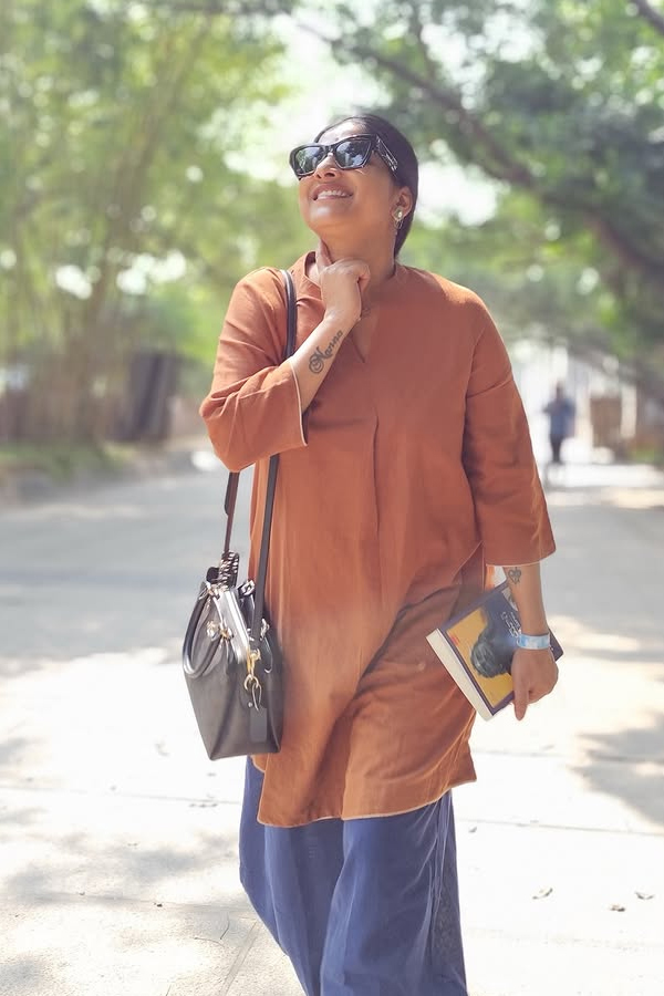 Singer Mangli Shares Her Isha Trip Beautiful Moments Photos15