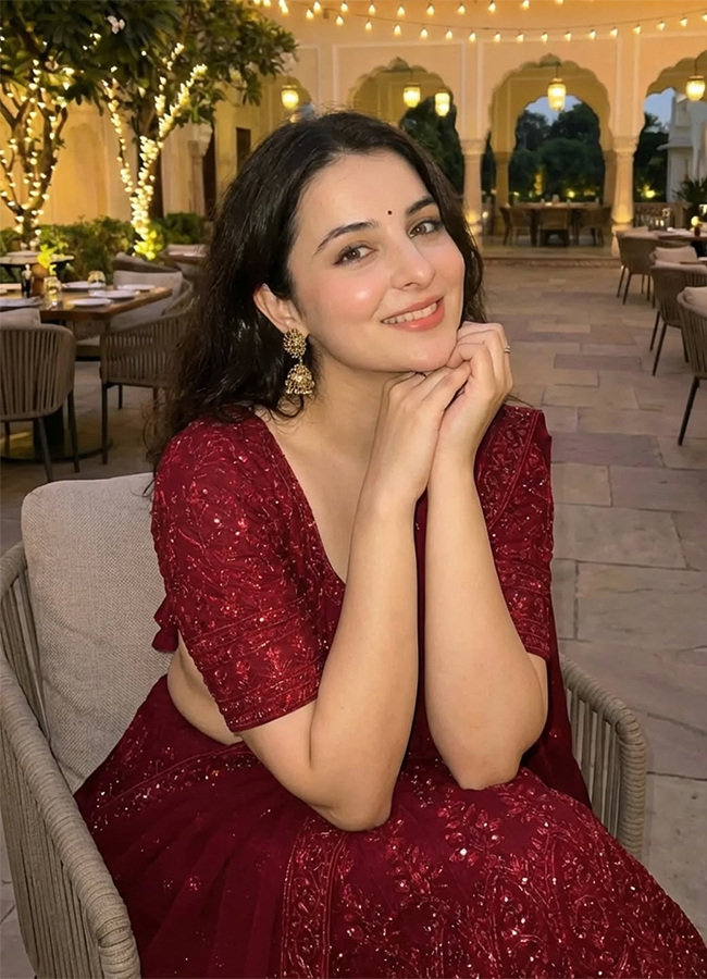 Social Media Trending Aira Rawat Viral Photos7