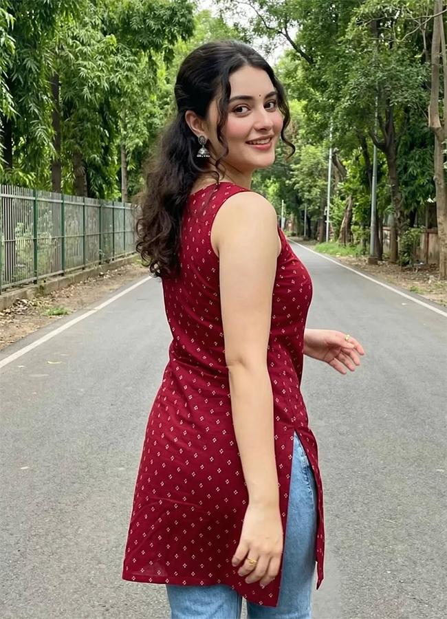 Social Media Trending Aira Rawat Viral Photos9