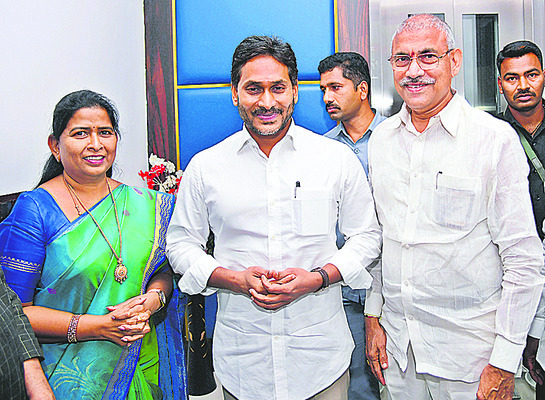 అధినేతతో ఆత్మీయ కలయిక 1