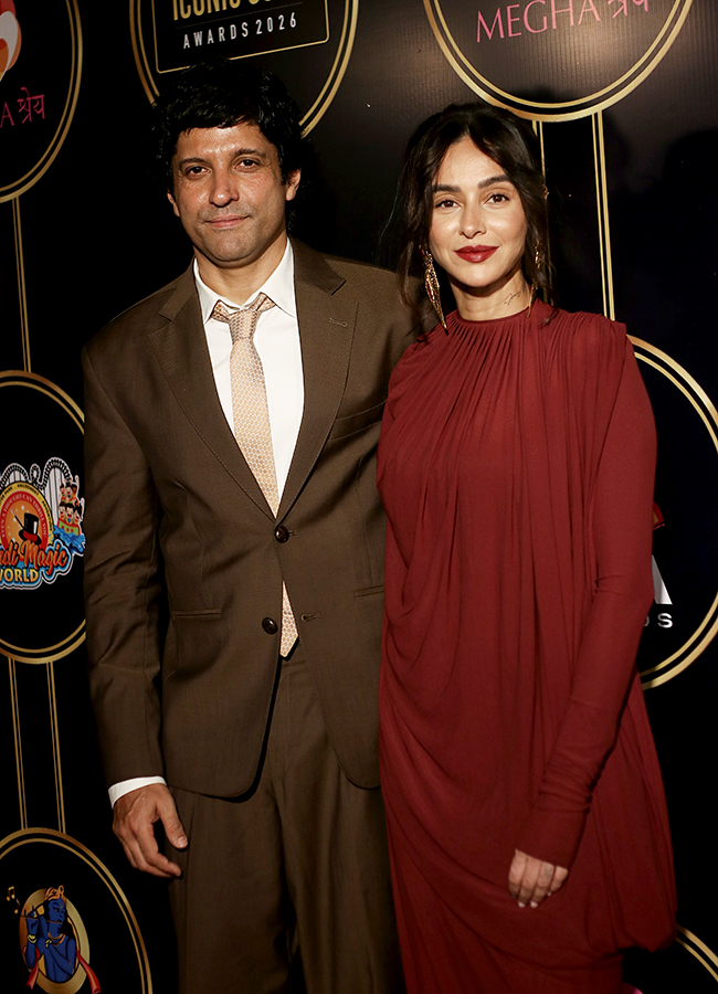 picture during the Iconic Gold Awards in Mumbai13