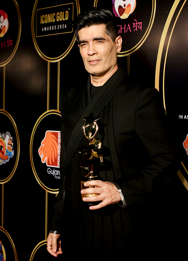 picture during the Iconic Gold Awards in Mumbai16