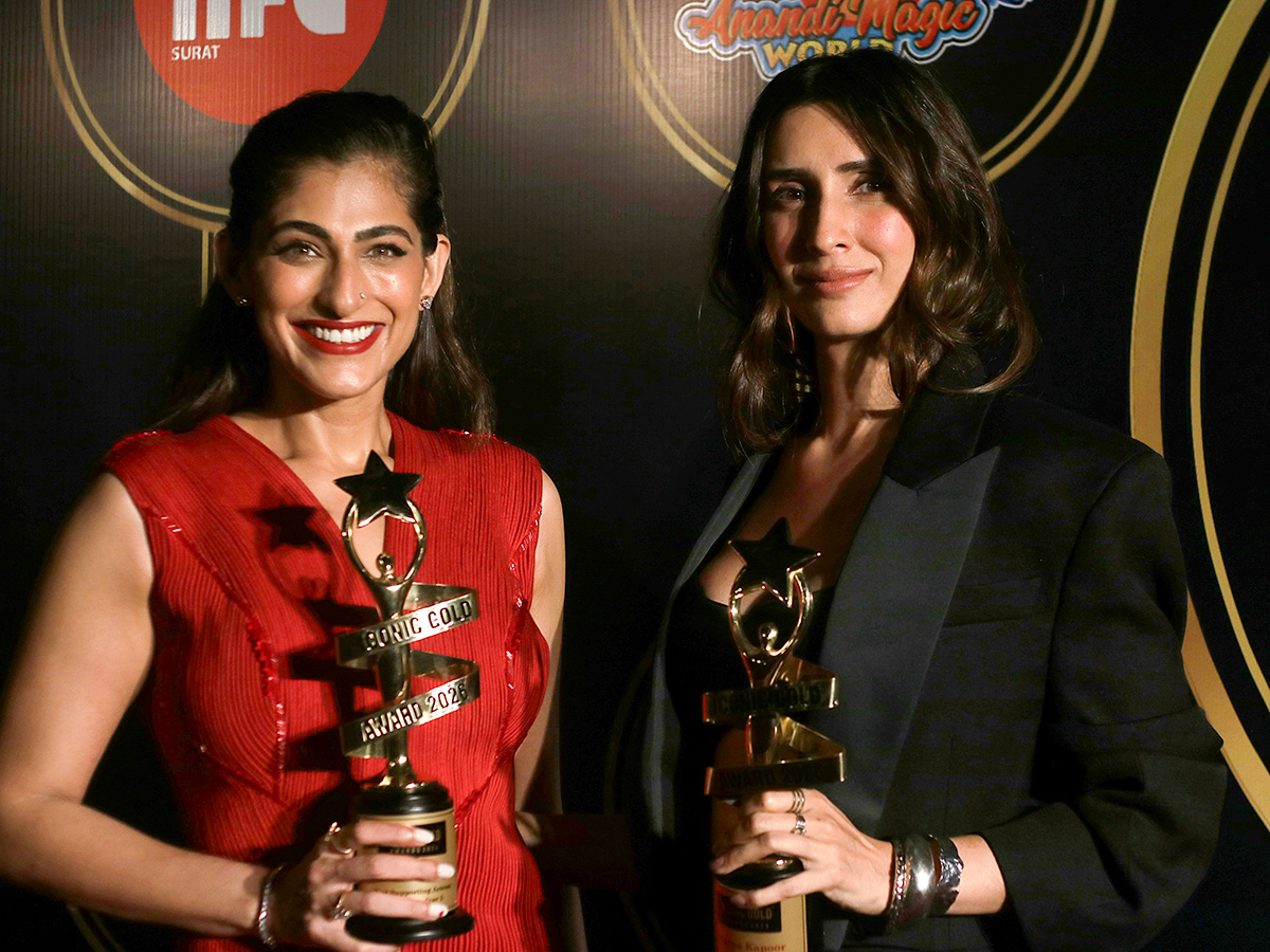 picture during the Iconic Gold Awards in Mumbai32