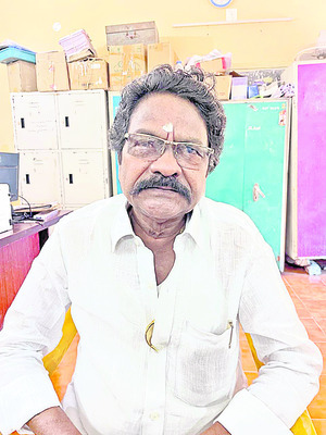 ఉద్యోగ, ఉపాధ్యాయుల ప్రస్తావన లేని బడ్జెట్‌  1