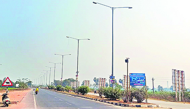 ‘లైట్లు’ ఓకే.. అన్నీ ‘వెలగకే’2