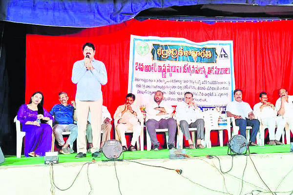 స్వర్ణ కవచాలతో రామయ్య దర్శనం1