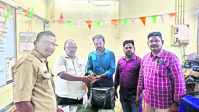 బంగారం లాంటి మనసు 1