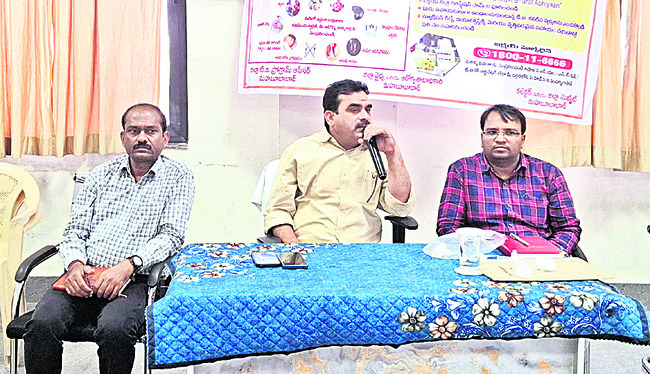 కదలరు.. మెదలరు1