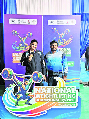 వెయిట్‌ లిఫ్టింగ్‌లో సహస్ర ప్రతిభ 1