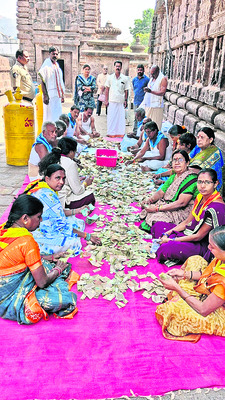 ఆదర్శ పాఠశాలలో ప్రవేశాలకు దరఖాస్తుల ఆహ్వానం 1