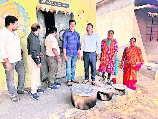 బాలల హక్కులను పరిరక్షించాలి 1