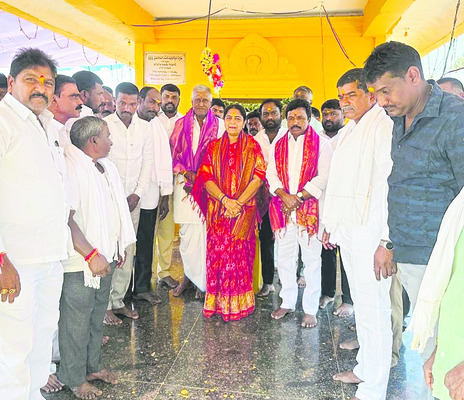 మల్లన్న జాతర నిర్వహణ భేష్‌: సునీతారెడ్డి1