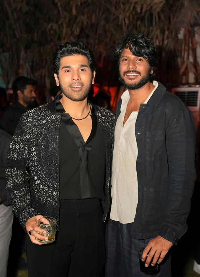 Allu Arjun Hosts Private Pre Wedding Party For Allu Sirish, Photos Trending6