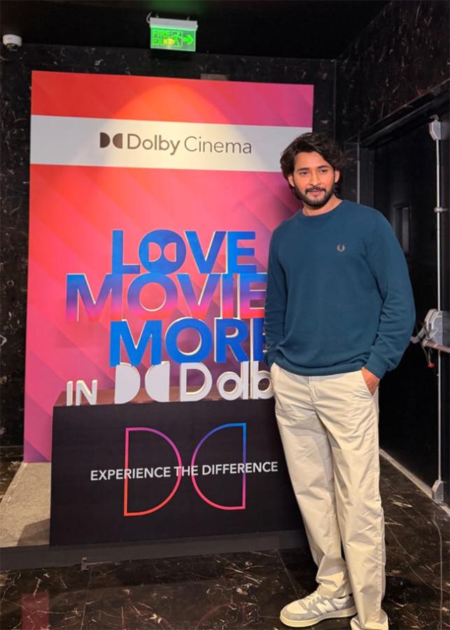 Mahesh Babu surprise visit to AMB Cinemas in Bengaluru10