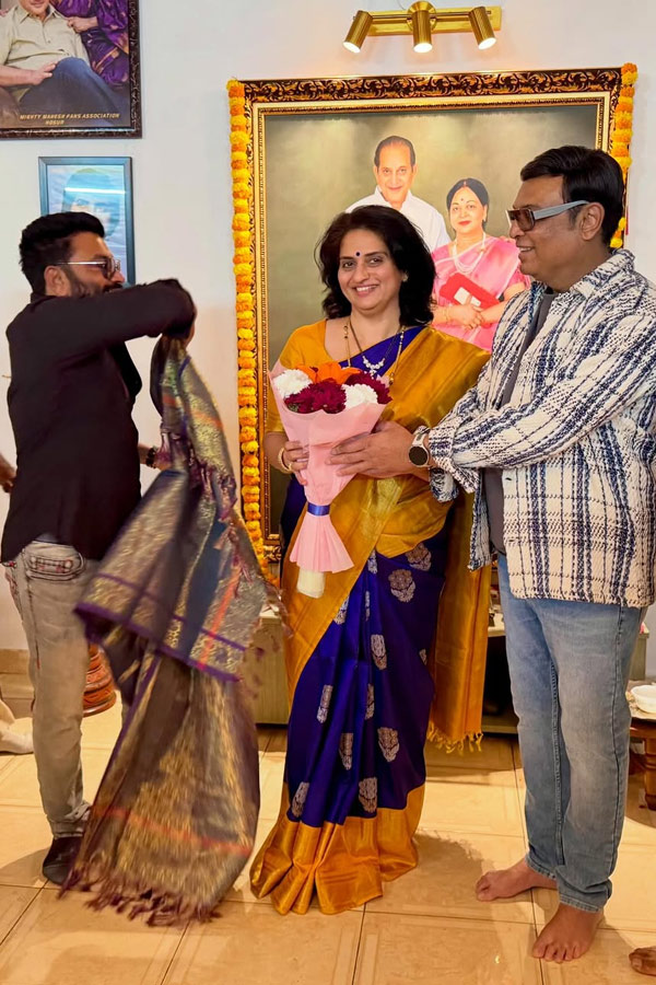 Pavithra Lokesh Birthday Celebrations with Naresh Photos16