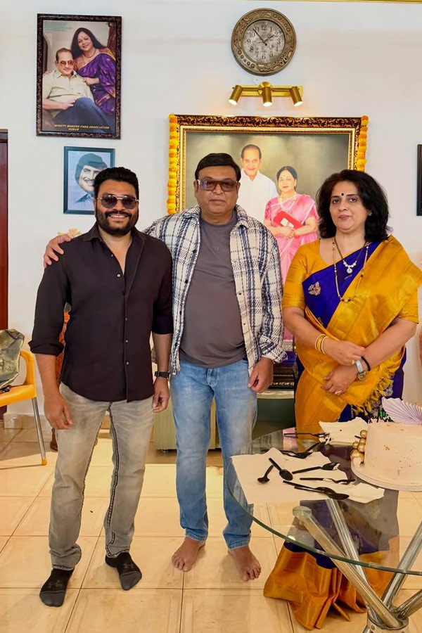 Pavithra Lokesh Birthday Celebrations with Naresh Photos5