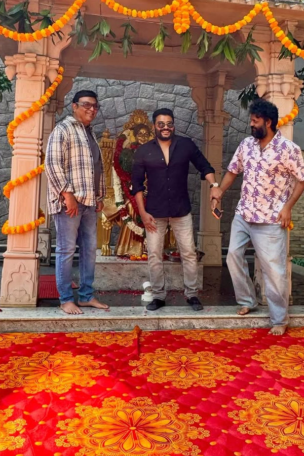 Pavithra Lokesh Birthday Celebrations with Naresh Photos10