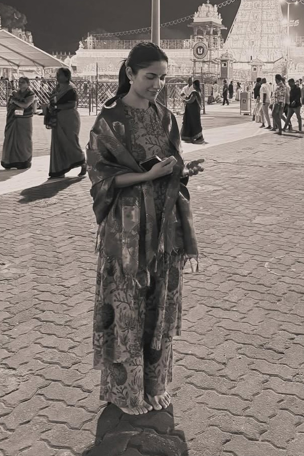 Tollywood Actress In Tirumala Srivari Temple Photos11