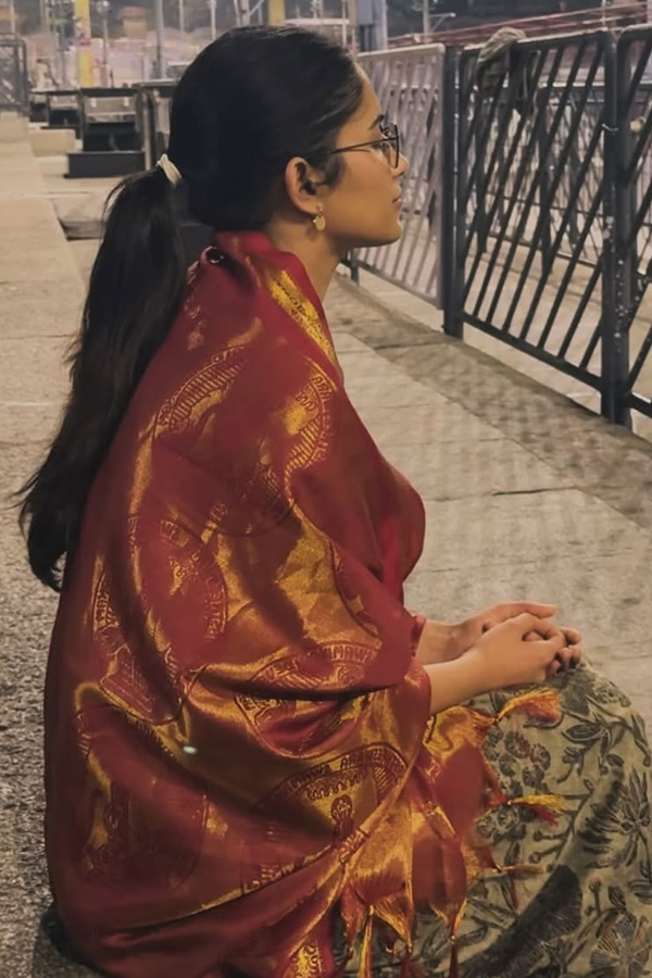 Tollywood Actress In Tirumala Srivari Temple Photos6