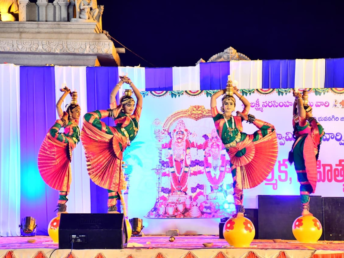 Yadagirigutta Sri Lakshmi Narasimha Swamy Annual Brahmotsavam13