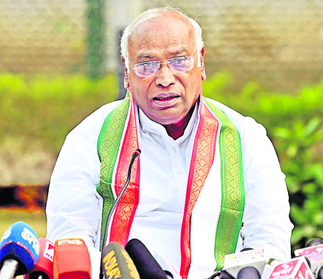 సీఎం కుర్చీ తగాదాకు త్వరలో ముగింపు?2