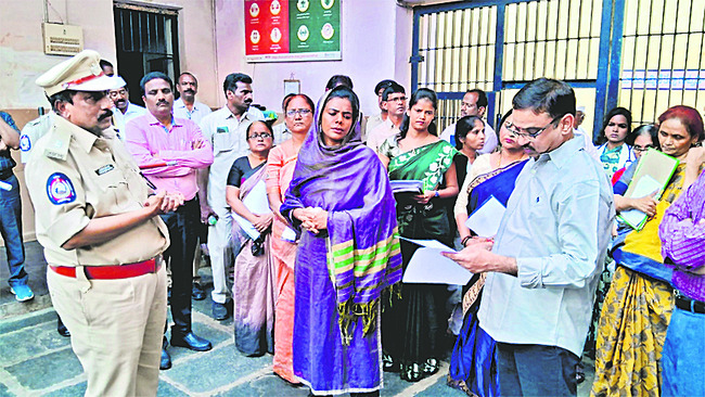 నిత్యాన్నదాన పథకానికి రూ.1.02 లక్షల విరాళం 
2