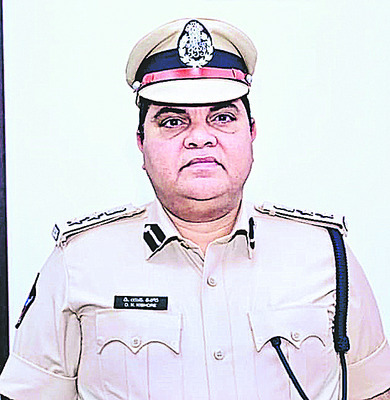 అన్నవరప్పాడుకు  పోటెత్తిన భక్తులు 3