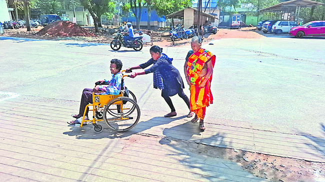 ప్రభుత్వ రోదనాస్పత్రి1