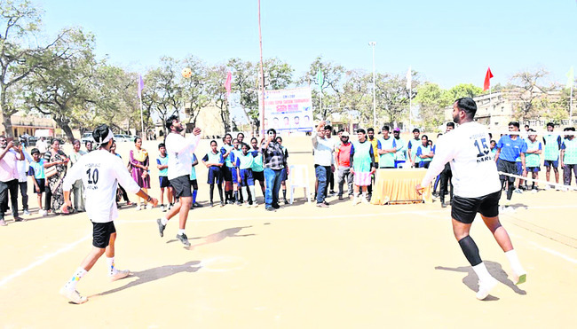 క్రీడల్లో రాష్ట్రాన్ని అగ్రస్థానంలో నిలుపుదాం 1