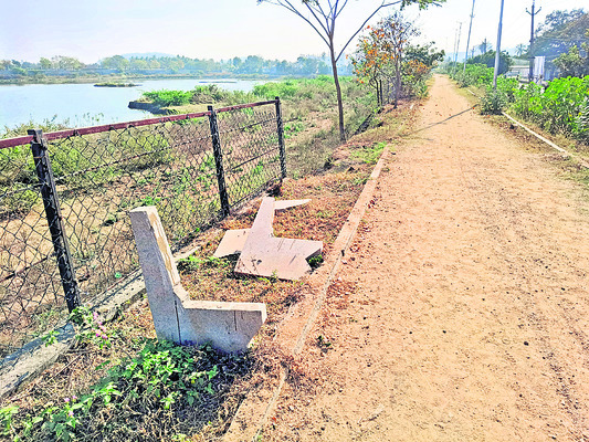 కట్ట మంచి చెరువు వైపు చూస్తే ఒట్టు..!3