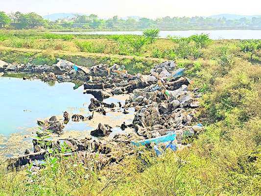 కట్ట మంచి చెరువు వైపు చూస్తే ఒట్టు..!1