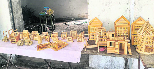 గిరిజన కళ..భళా1