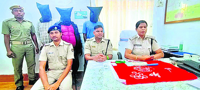 అంబొదల ఐఐసీగా సూర్య చంద్రపాఢి బాధ్యతల స్వీకరణ 1