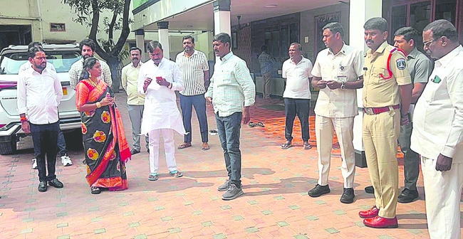 లక్డారం అభివృద్ధికి సంపూర్ణ సహకారం1