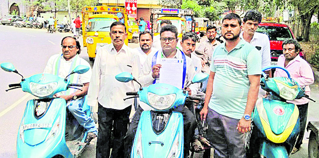 పట్టించుకోరా! 8