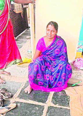 తాళం వేసి ఉన్న ఇంట్లో భారీ చోరీ!
1