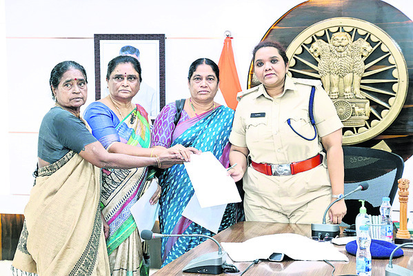 గంజాయి విక్రయదారులపై చర్యలకు డిమాండ్‌1