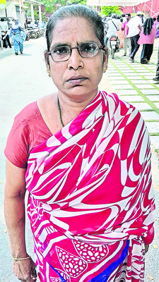 పోటెత్తిన అర్జీదారులు2