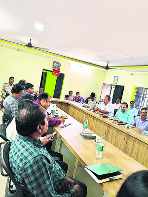 గ్రీవెన్స్‌కు వినతుల వెల్లువ 3